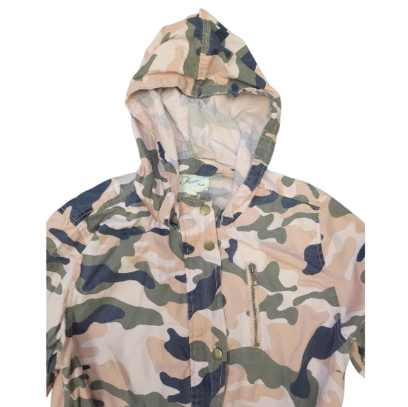 Pink Camouflage Jacket - Picture 3 of 6